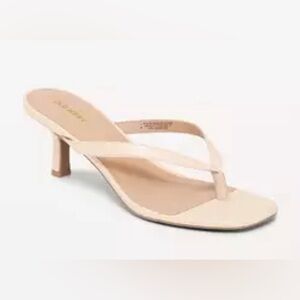 Old Navy shoes sandals heals tan/cream 6.5